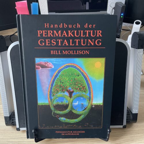Buchcover Handbuch der Permakultur-Gestaltung